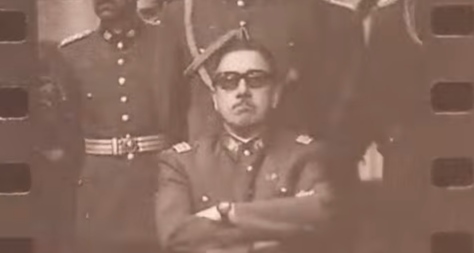 Chas Gerretsen, el fotógrafo del golpe militar
