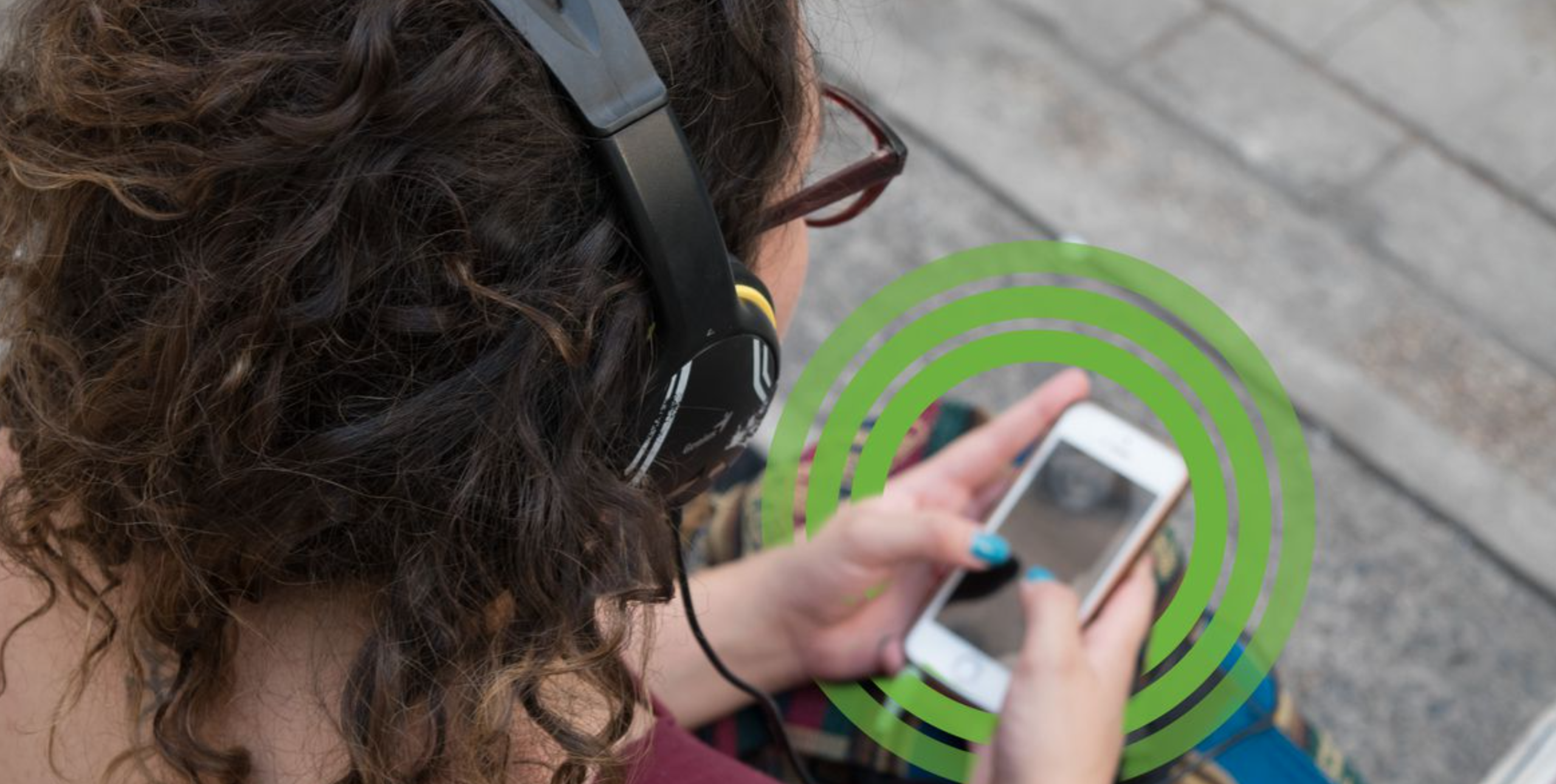 Archivos caminados: escucha y memoria performativa en AppRecuerdos